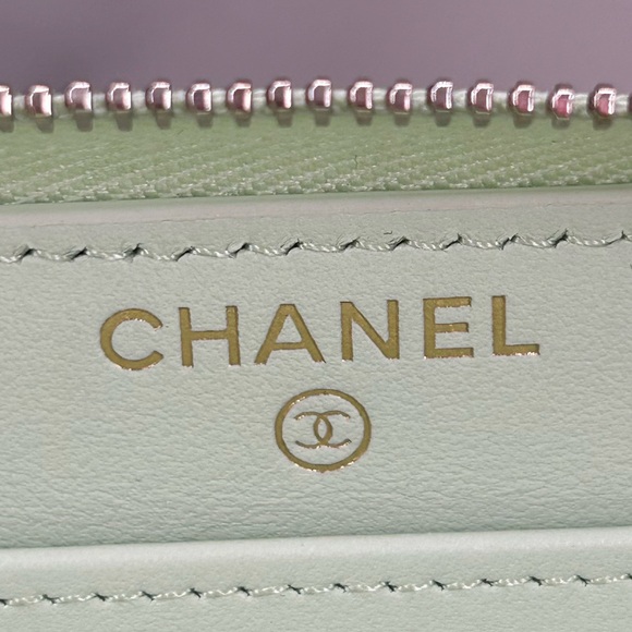 🔥RARE!! CHANEL•Caviar Quilted Zip Around Long Wallet - Picture 7 of 9